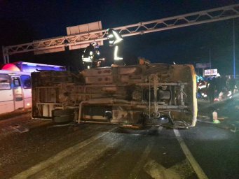 В ДТП во Львовской области пострадало более двадцати человек. Появилось видео В ДТП во Львовской области пострадало более двадцати человек. Появилось видео