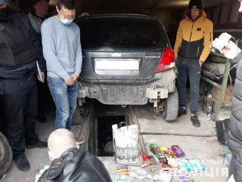 В Первомайске двое подростков ограбили магазин
