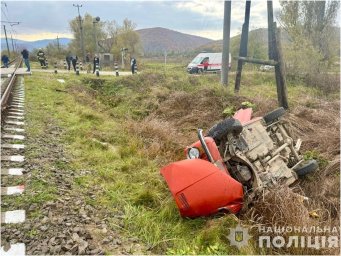 У селі Дубриничі сталася смертельна ДТП за участі потяга та легковика