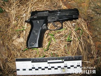 Одесской области мужчина пугал соседей стрельбой