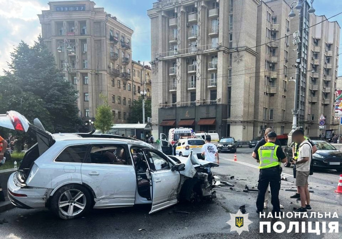 В ДТП в Києві постраждали троє осіб