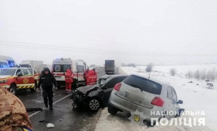 Масштабное ДТП в Киевской области Масштабное ДТП в Киевской области