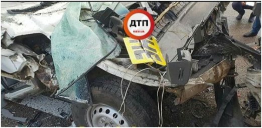 Появились фотографии с места трагического ДТП на трассе Киев-Чоп