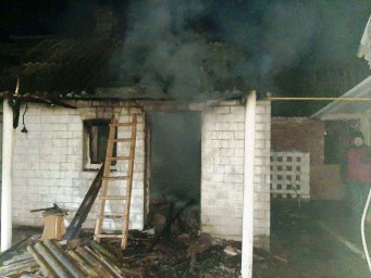 При пожаре в Пологах погиб пожилой мужчина