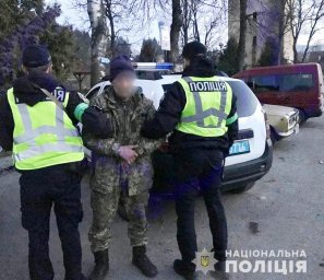 В Ворохте мужчина ударил пасынка ножом