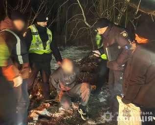 У Житомирі чоловік займався сутенерством та збутом наркотиків