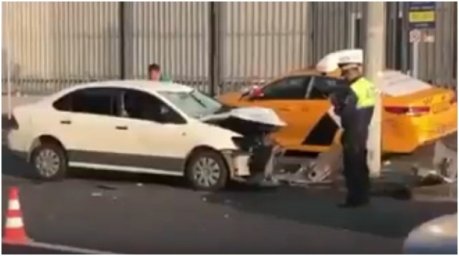 Появилось видео задержания в Москве водителя въехавшего в толпу. Есть погибшие и раненные