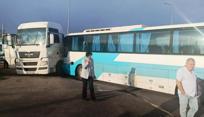 В ДТП в Одесской области пострадали более пятнадцати человек. Появилось видео