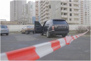 В Киеве неизвестные вооруженные люди напали на приемную нардепа Борислава Березы