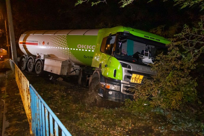 ДТП на Слобожанском проспекте в Днепре. Появилось видео