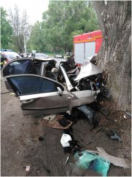 В Днепре водитель автомобиль Chevrolet врезавшегося в дерево погиб на месте. Появилось видео