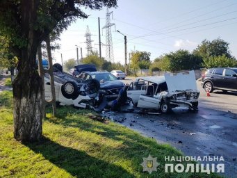 В ДТП в Запорожье пострадали два человека В ДТП в Запорожье пострадали два человека