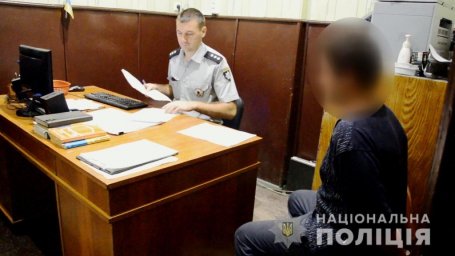 В Балте мужчина ударил ножом племянника. Появилось видео