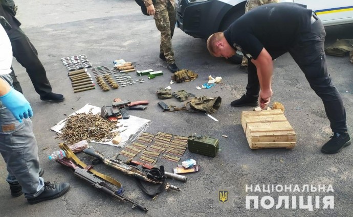 В Винницкой области задержан автомобиль с оружием