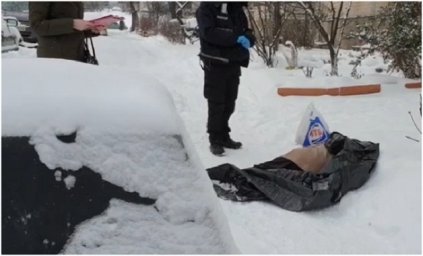 В Киев на улице Лепсе внезапно умерла женщина. Появилось видео