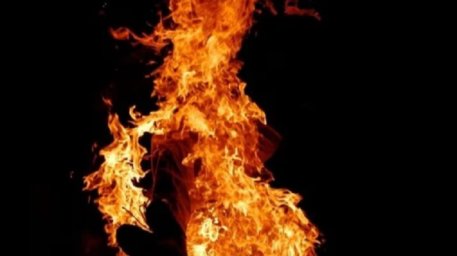 У селі Яблунівка жінка скоїла самогубство, підпаливши себе
