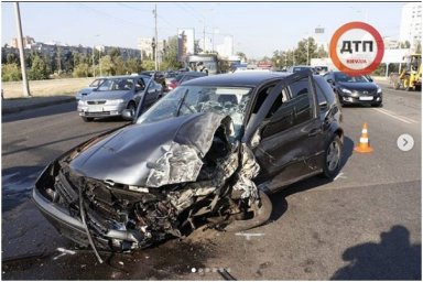 В Киеве на мосту Патона произошло масштабное ДТП