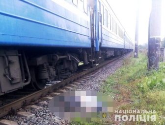 В Киверцах пожилой мужчина бросился под поезд
