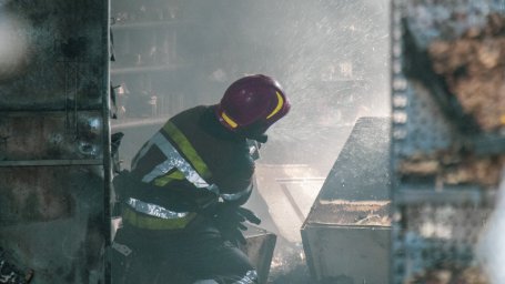 При пожаре в Киеве пострадали два человека