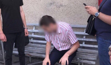 В Черкассах задержали прокурора и адвоката за взятку