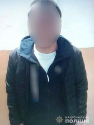 В Конотопе мужчина изнасиловал несовершеннолетнюю девушку