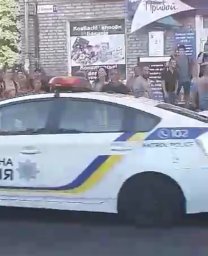 В Запорожье группа подростков подралась с полицией. Двое задержаны