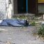 В Киеве пожилая женщина выпала с восьмого этажа. Появилось видео