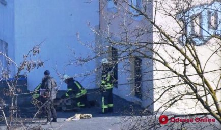 В Одессе пожилая женщина выбросилась из окна