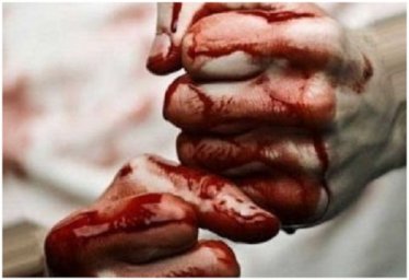 В Николаевской области мужчина убил одного человека и жестоко избил другого