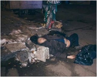 В Киеве возле станции метро «Нивки» обнаружен труп мужчины