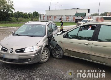 В ДТП в Черновицкой области пострадали три человека