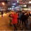 В Киеве группа подростков у станции метро «Дворец Спорта» избила мужчину. Появилось видео