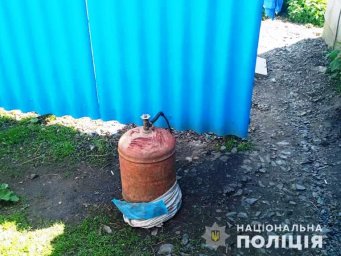 В Волынской области мужчина стрелял в родственника, после чего покончил с собой. Появилось видео