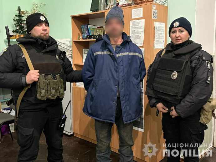 У Білопіллі викрили чоловіка, який повідомляв про замінування адмінбудівель поліції