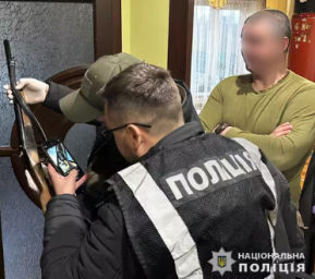 На Львівщині викрили торговця зброєю: чоловік продав автомат та тисячу патронів