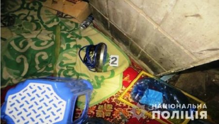 В Киеве мужчина едва не убил приятеля утюгом
