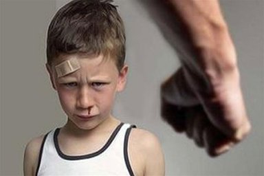 В Слобожанском мужчина избил ребенка