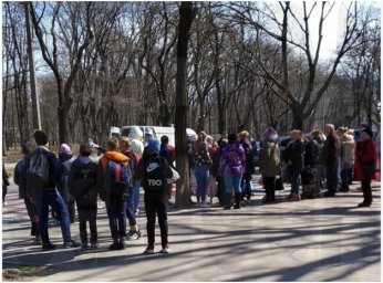 В Одессе автомобиль BMW сбил женщину с ребенком. Женщина серьезно травмирована