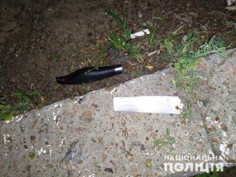 В Черкассах мужчина нанес ножевые ранения двоим знакомым