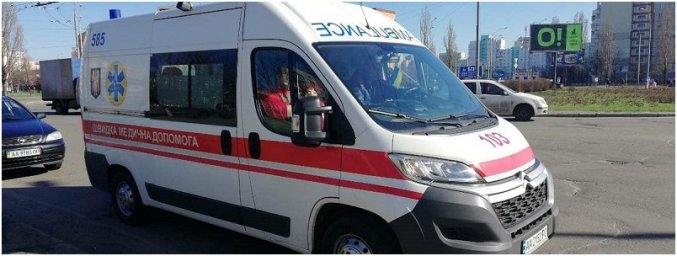 В Киеве на улице Бойчука мужчина упал в шахту лифта