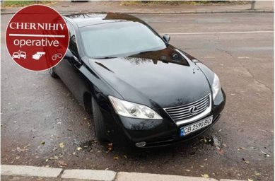 В Чернигове угнан автомобиль Lexus