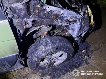 У Бердичеві вночі підпалили автомобілі військових. Триває слідство