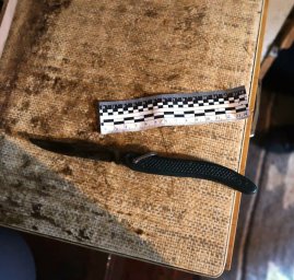 У Ворохті жінка вдарила ножем знайомого У Ворохті жінка вдарила ножем знайомого