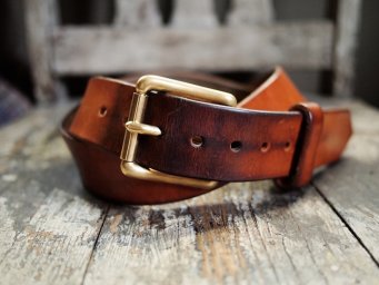 У Вінниці чоловік намагався вкоротити собі віку у торговому центрі У Вінниці чоловік намагався вкоротити собі віку у торговому центрі