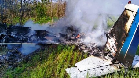 В результате падения планера в Днепре погибли два человека