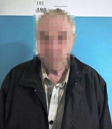 В Києві літній чоловік намагався задушити дружину