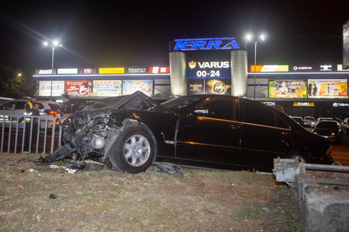 Ночное ДТП в Днепре: есть пострадавшие