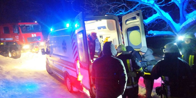 В Самборе юноша получил травму, катаясь с горки