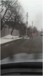 В Днепре по улице бегал голый мужчина и бросался на людей