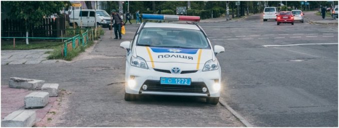 В Киеве в озере Чайка утонул мужчина купавшийся со своей 11-летней дочерью